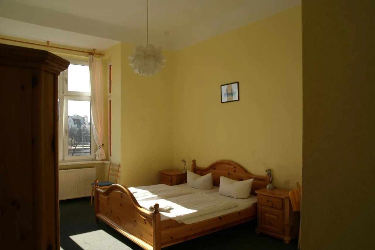 HappyGoLucky Hotel + Hostel